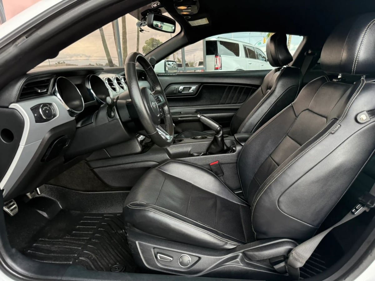 Used 2016 Ford Mustang GT Premium w/ Black Accent Package RWD image 37