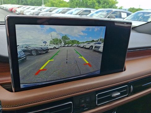 Certified 2023 Lincoln Nautilus Reserve AWD/4WD image 19