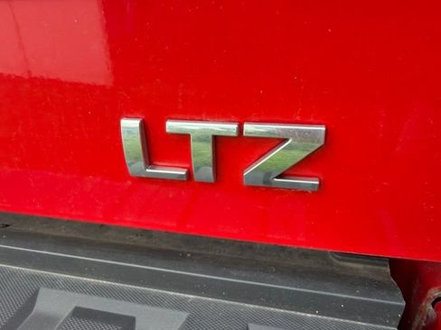 Used 2017 Chevrolet Silverado 1500 LTZ w/ Sport Package AWD/4WD image 11