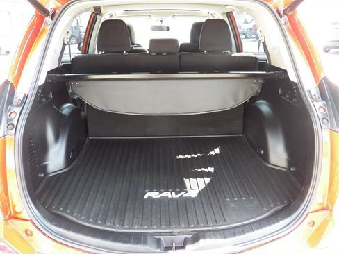 Used 2016 Toyota RAV4 XLE AWD/4WD image 11