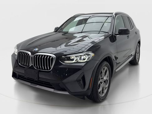 Used 2022 BMW X3 xDrive30i w/ Premium Package 2 AWD/4WD image 4