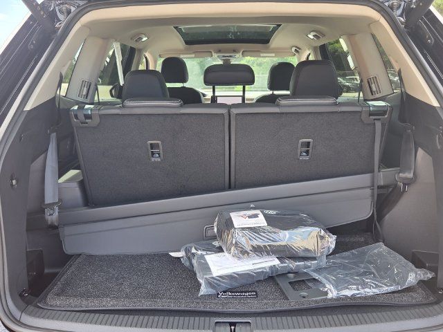 Used 2026 Volkswagen Atlas SE FWD image 13