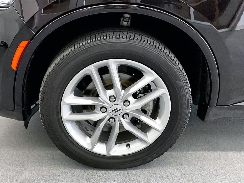 Used 2025 Dodge Durango GT AWD/4WD image 7
