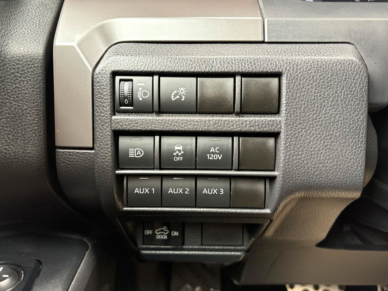 Used 2024 Toyota Tacoma TRD Sport w/ TRD Sport Upgrade Package AWD/4WD image 36