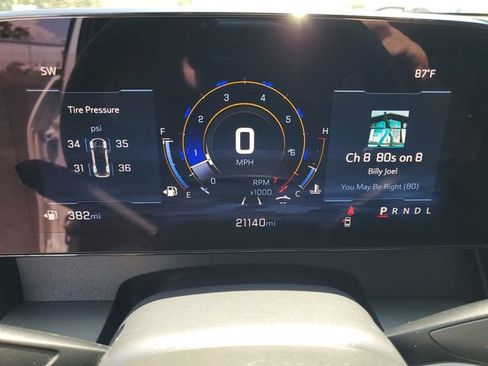 Used 2025 Chevrolet Traverse LT FWD image 31