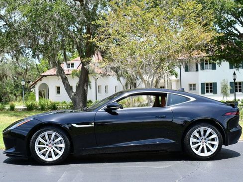 Used 2018 Jaguar F-TYPE Coupe RWD image 23