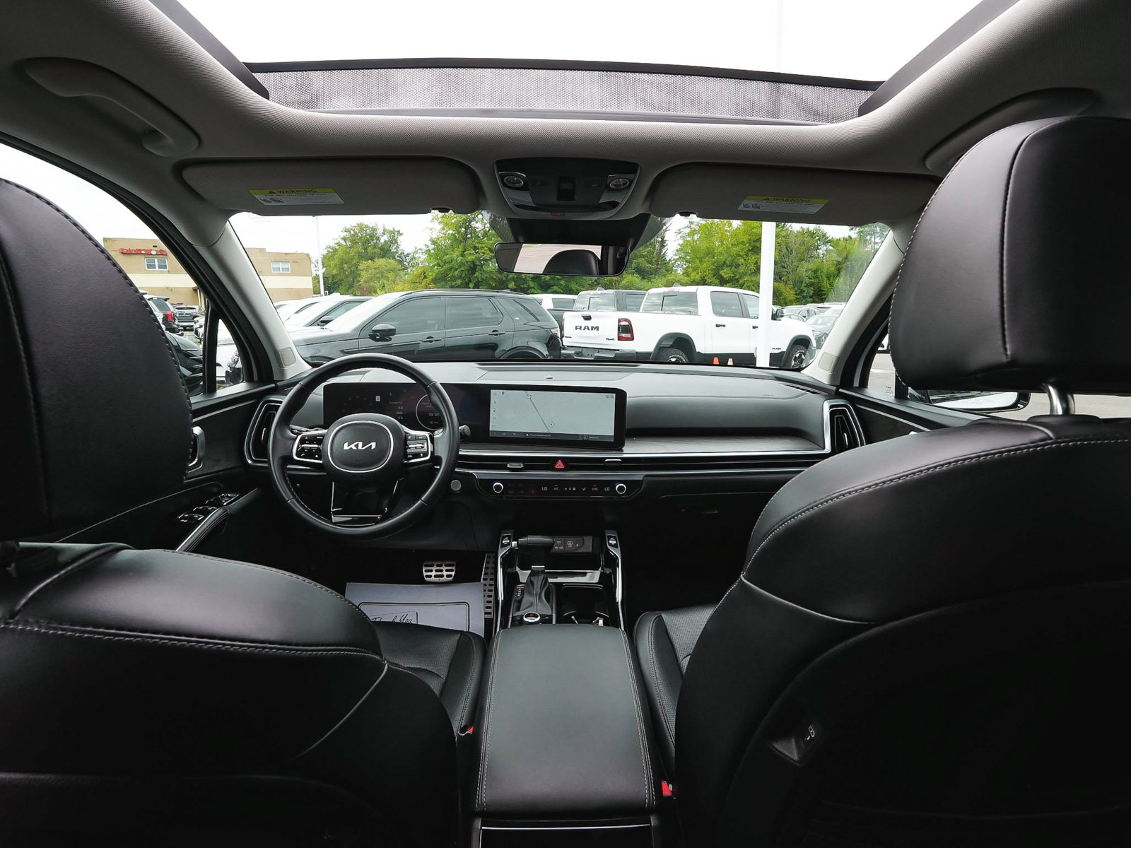 Used 2024 Kia Sorento SX AWD/4WD image 38
