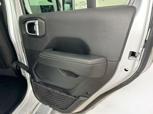 Used 2023 Jeep Wrangler Unlimited Sahara w/ Cold Weather Group AWD/4WD image 28