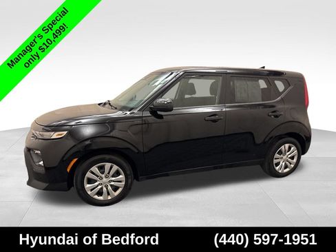 Used 2022 Kia Soul LX FWD image 9