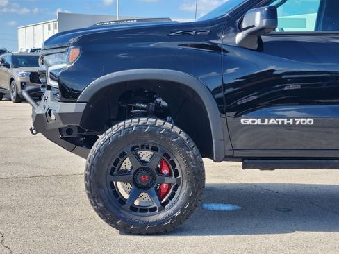 New 2026 Chevrolet Silverado 1500 ZR2 w/ Dark Appearance Package AWD/4WD image 8