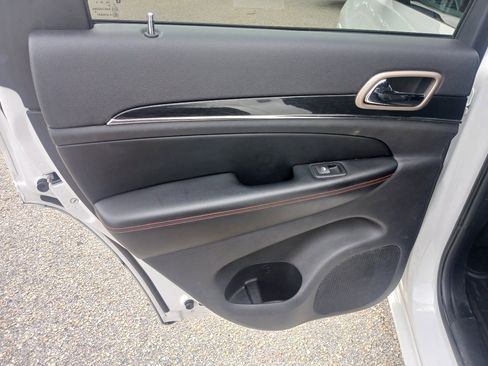 Used 2017 Jeep Grand Cherokee Limited 75th Anniversary image 29