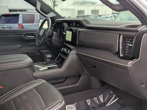 Certified 2024 GMC Sierra 1500 AT4X image 22