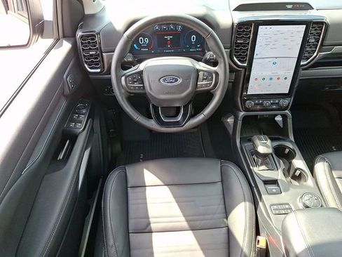 Used 2024 Ford Ranger Lariat w/ Trailer Tow Package image 11