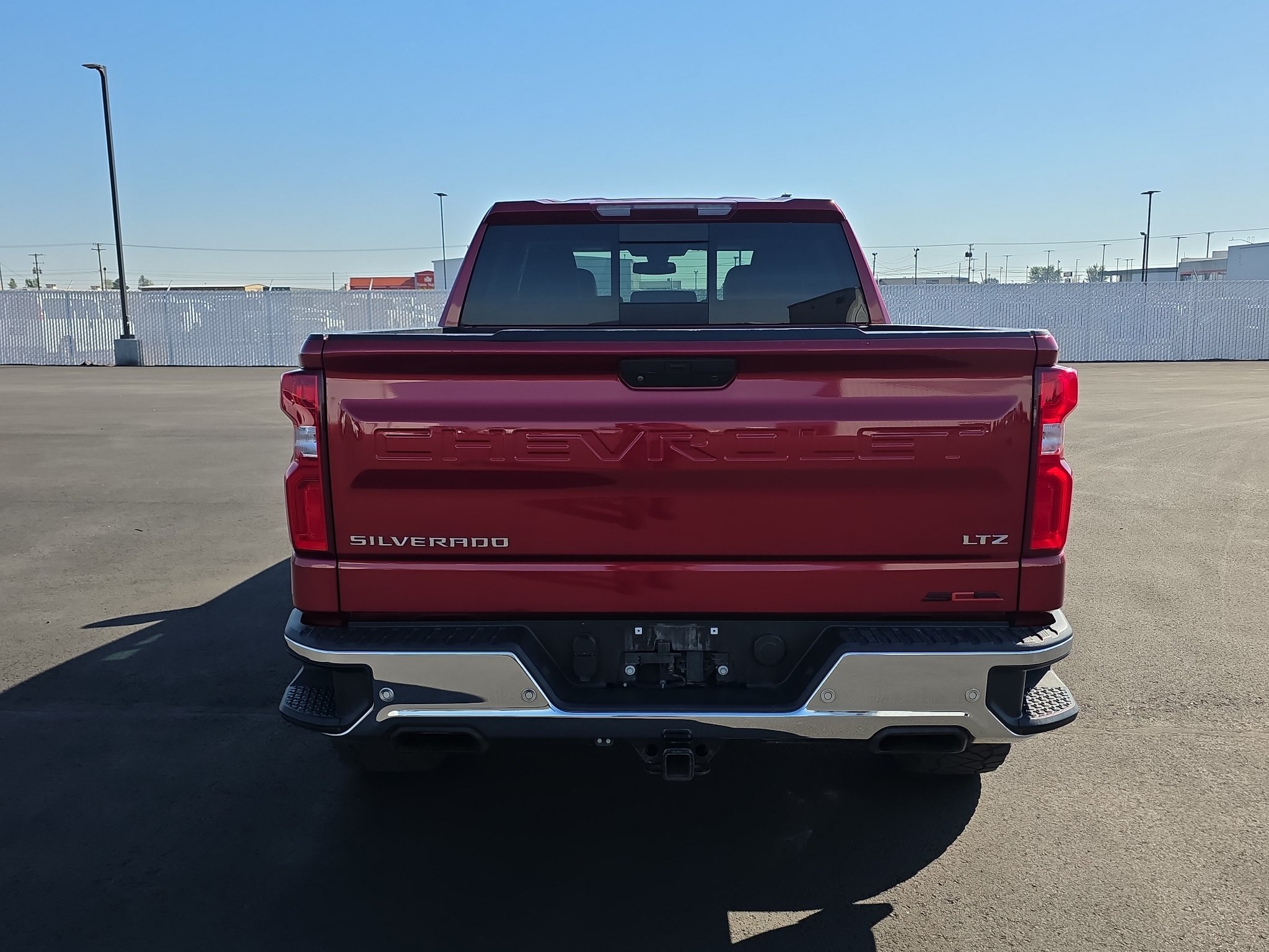 Used 2020 Chevrolet Silverado 1500 LTZ w/ LTZ Premium Package AWD/4WD image 7