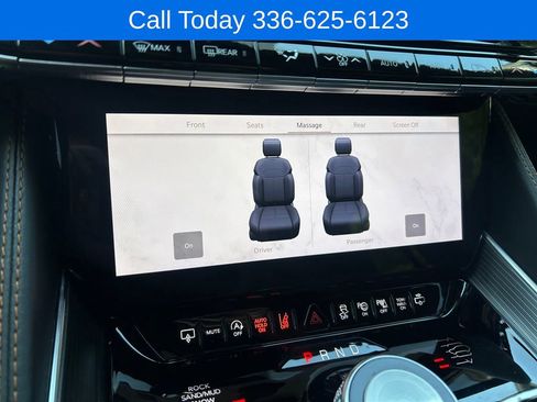 Used 2025 Jeep Grand Wagoneer L Series III w/ Rear Seat Video Group 1 AWD/4WD image 35