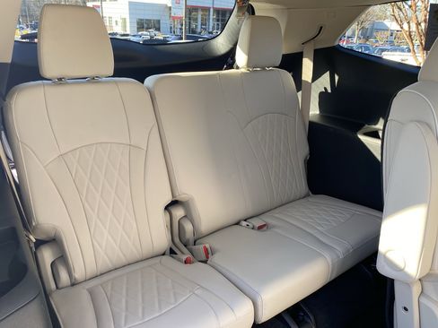 Used 2024 Buick Enclave Avenir w/ LPO, Floor Liner Package image 15