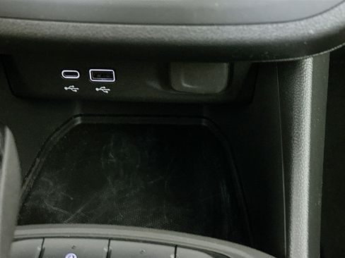 Used 2024 Buick Envista Preferred w/ Convenience I Package FWD image 25