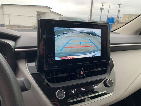 Used 2023 Toyota Corolla LE image 22