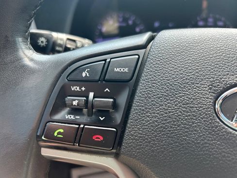 Used 2018 Hyundai Tucson Value FWD image 19