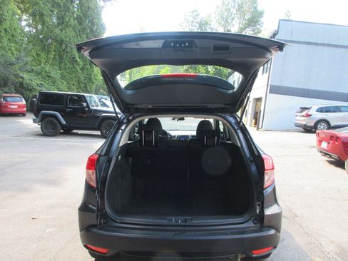 Used 2018 Honda HR-V LX image 20