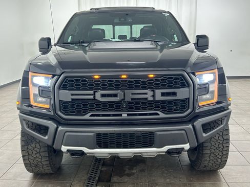 Used 2018 Ford F150 Raptor w/ Equipment Group 802A Luxury image 7