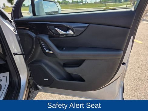 Used 2019 Chevrolet Blazer RS AWD/4WD image 40