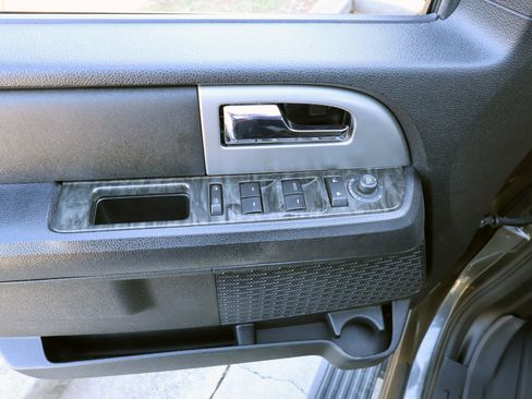 Used 2017 Ford Expedition EL Limited w/ Equipment Group 301A image 39