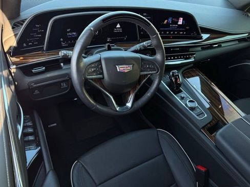 Certified 2023 Cadillac Escalade Premium Luxury w/ LPO, Radiant Package image 24