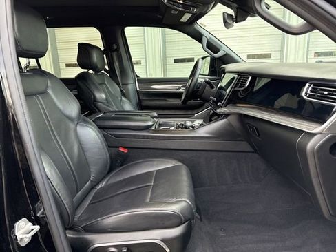 Used 2022 Jeep Wagoneer Series II w/ Premium Group I image 10