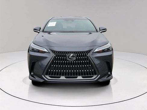 Used 2024 Lexus NX 250 FWD image 2