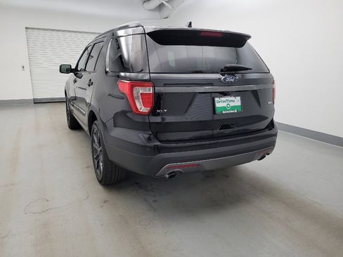 Used 2017 Ford Explorer XLT w/ Equipment Group 202A AWD/4WD image 6
