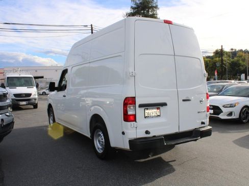 Used 2019 Nissan NV 2500 S image 4