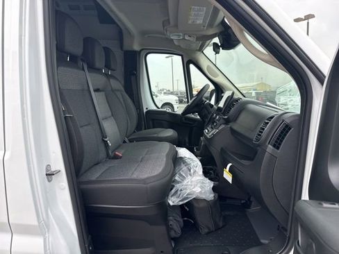 New 2026 RAM ProMaster 2500 w/ Premium Convenience Group FWD image 10