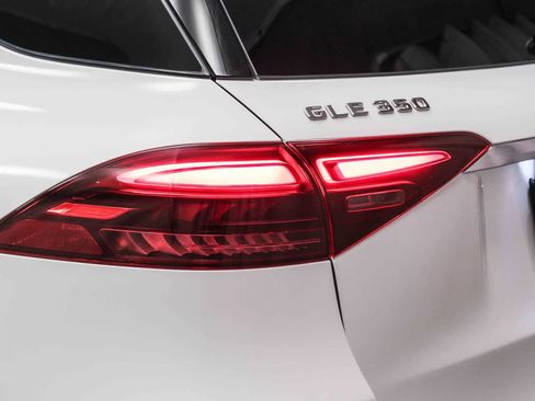 Certified 2025 Mercedes-Benz GLE 350 4MATIC image 7