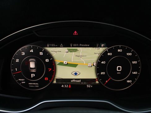 Used 2018 Audi Q7 3.0T Prestige AWD/4WD image 33