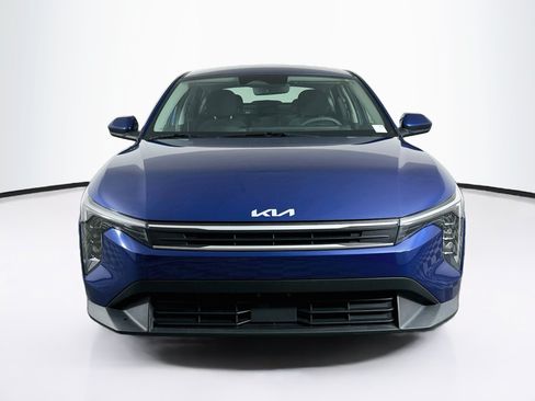 Used 2025 Kia K4 FWD image 2