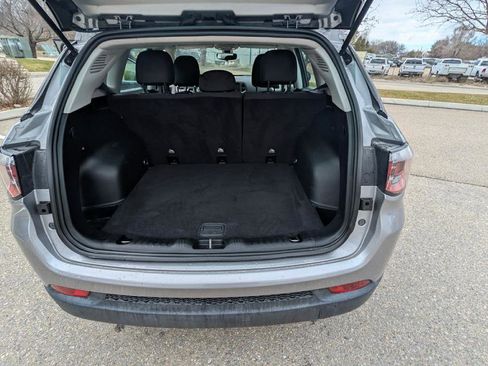 Used 2018 Jeep Compass Sport image 19