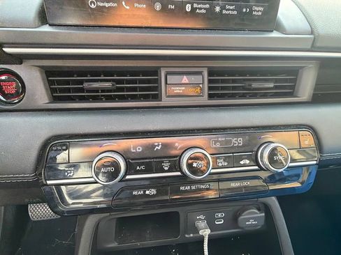 Used 2025 Honda Pilot Touring image 23