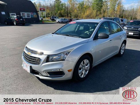 Used 2015 Chevrolet Cruze LS FWD image 7