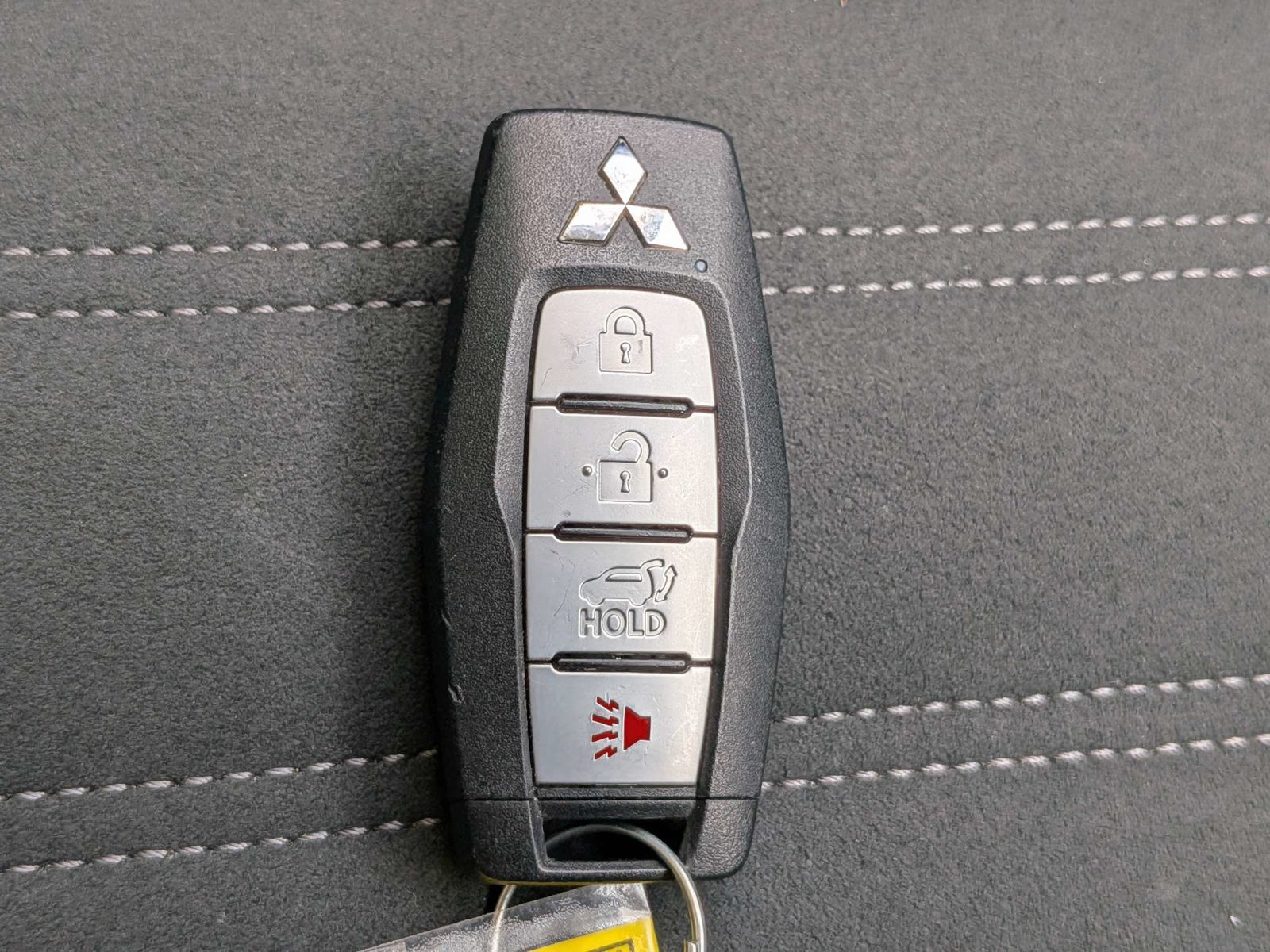 Used 2025 Mitsubishi Outlander SE FWD image 30
