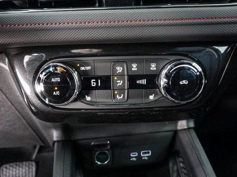 New 2025 Chevrolet TrailBlazer RS w/ Convenience Package FWD image 22