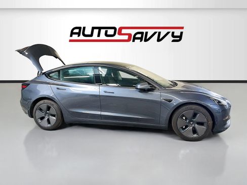 Used 2023 Tesla Model 3 Standard Range RWD image 8