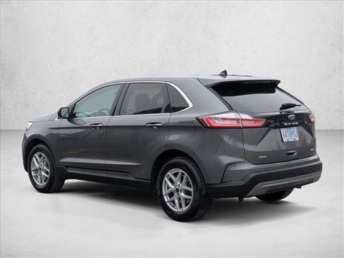 Used 2024 Ford Edge SEL image 8