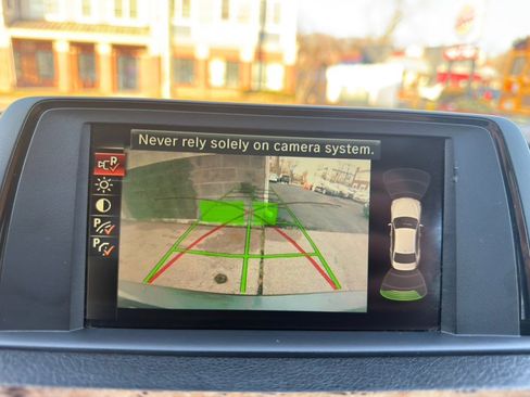 Used 2017 BMW 320i xDrive Sedan image 21