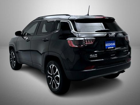 Used 2022 Jeep Compass Limited AWD/4WD image 7
