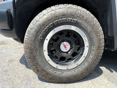 Used 2013 Toyota FJ Cruiser 4WD image 25