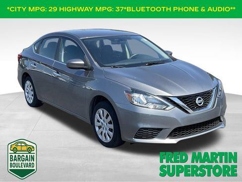 Used 2017 Nissan Sentra SV FWD image 1