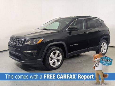 Used 2020 Jeep Compass Latitude FWD image 3