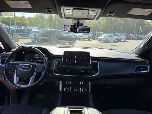 Used 2022 GMC Yukon SLE w/ Gmc Pro Safety Plus Package image 29