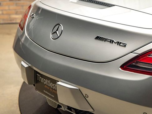 Used 2012 Mercedes-Benz SLS AMG Roadster image 34